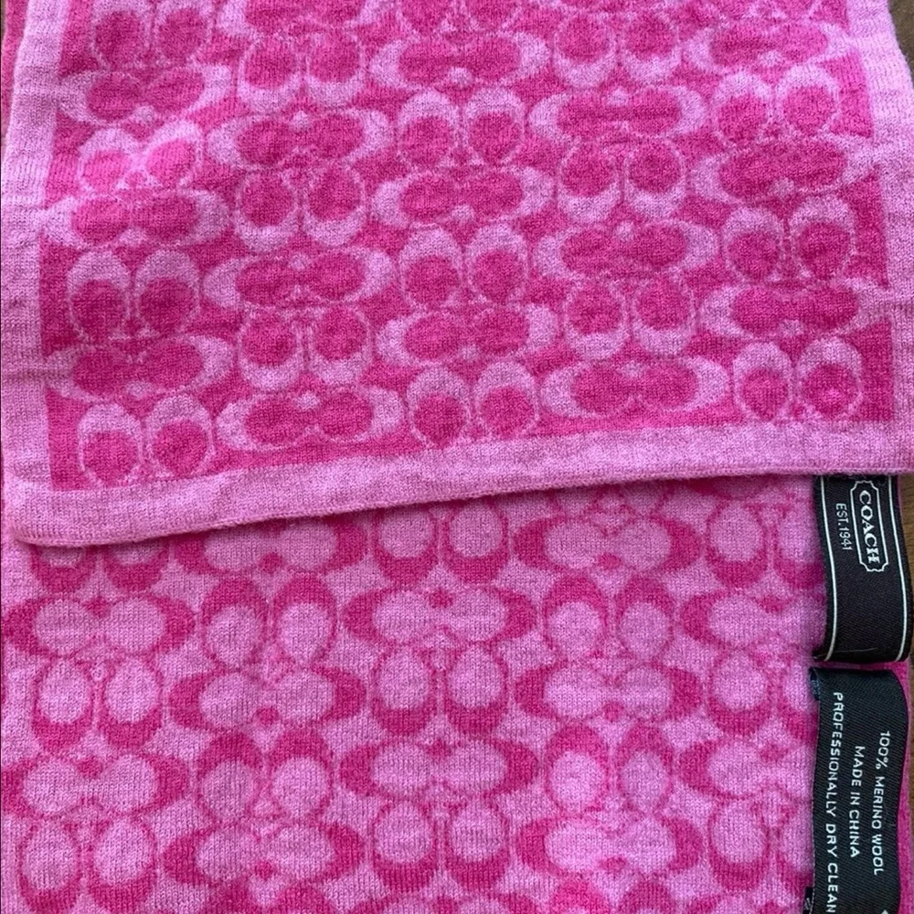 Coach Merino Wool Jacquard Signature C Logo Hot Bright Pink Scarf